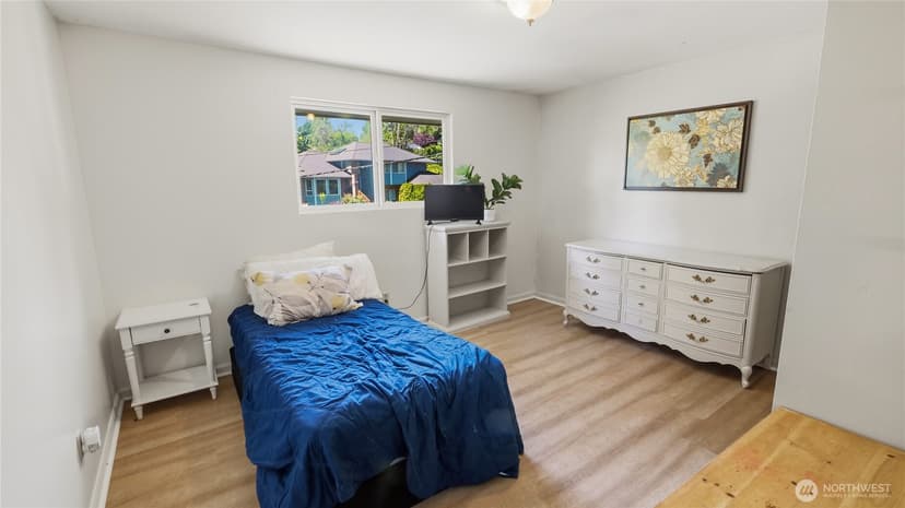 Property photo for 18427 Homeview Drive, Edmonds photo 21