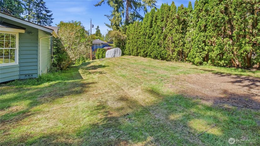 Property photo for 18427 Homeview Drive, Edmonds photo 30