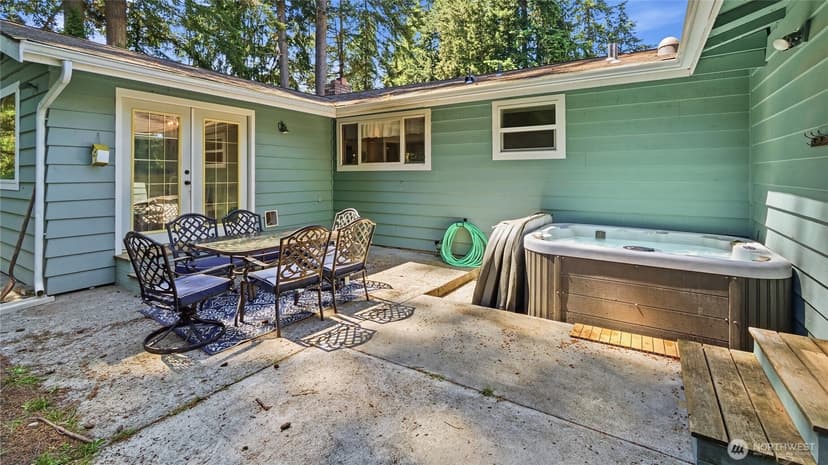 Property photo for 18427 Homeview Drive, Edmonds photo 26
