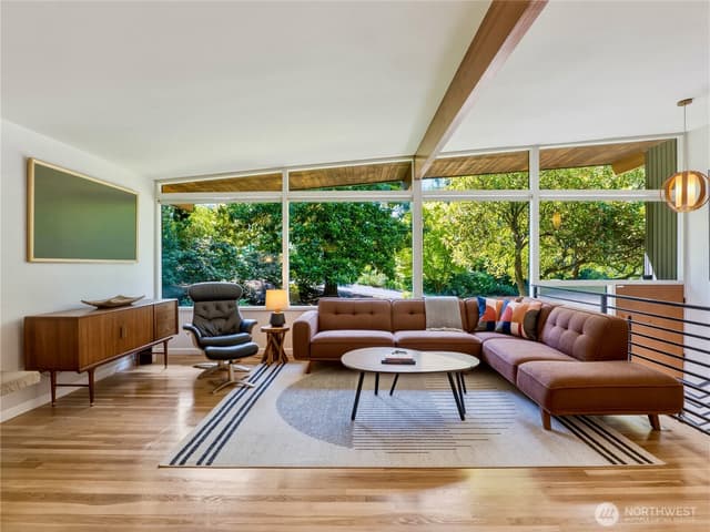 Property photo for 17128 2nd Avenue SW, Normandy Park photo 5