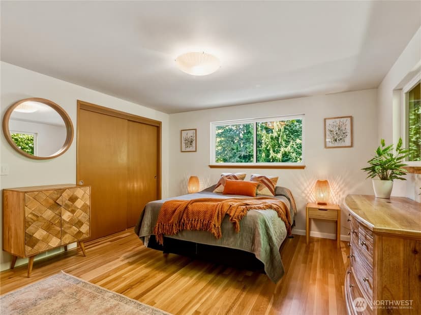 Property photo for 17128 2nd Avenue SW, Normandy Park photo 17