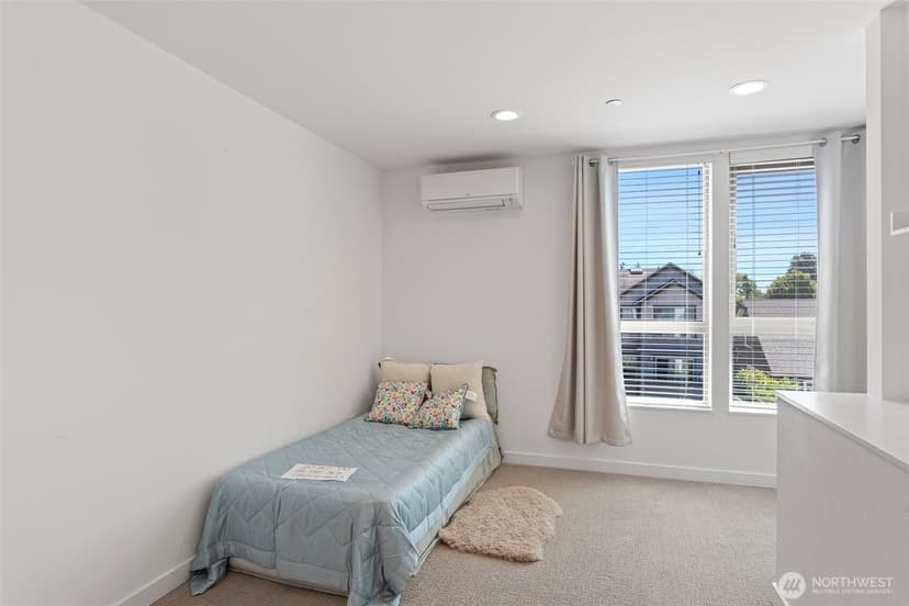 Property photo for 604 NW 77th Street #D, Seattle photo 22