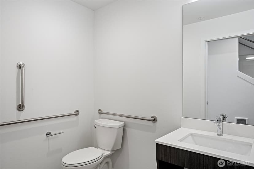 Property photo for 604 NW 77th Street #D, Seattle photo 7