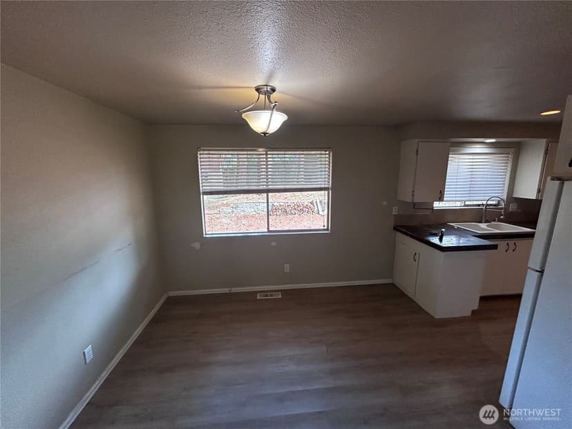 Property photo for 3001 120th Place SE, Everett photo 6