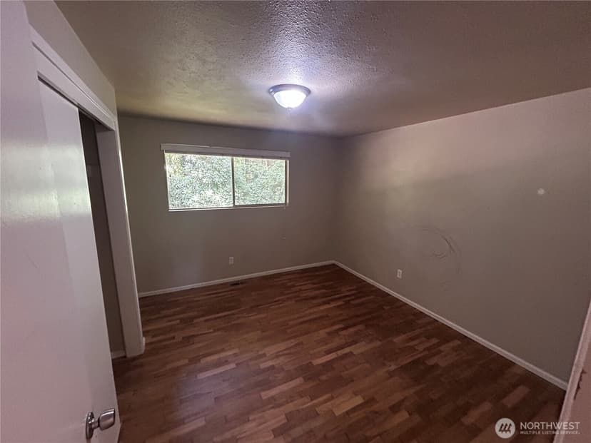 Property photo for 3001 120th Place SE, Everett photo 12