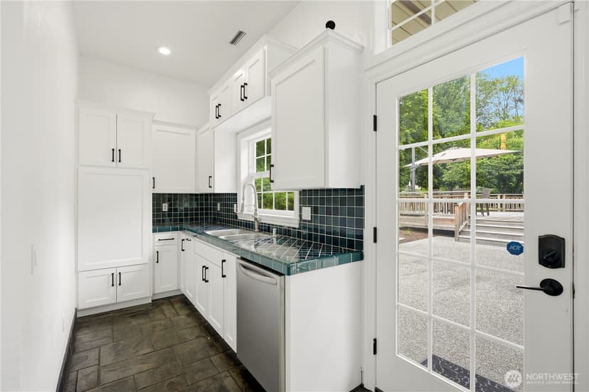 Property photo for 13030 Jim Creek Road, Arlington photo 13