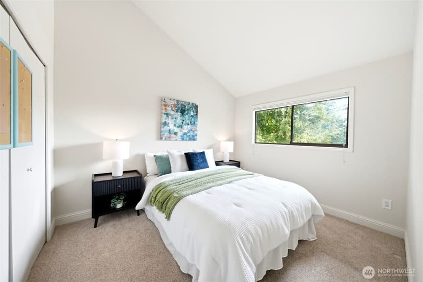Property photo for 301 128TH Avenue NE, Bellevue photo 22