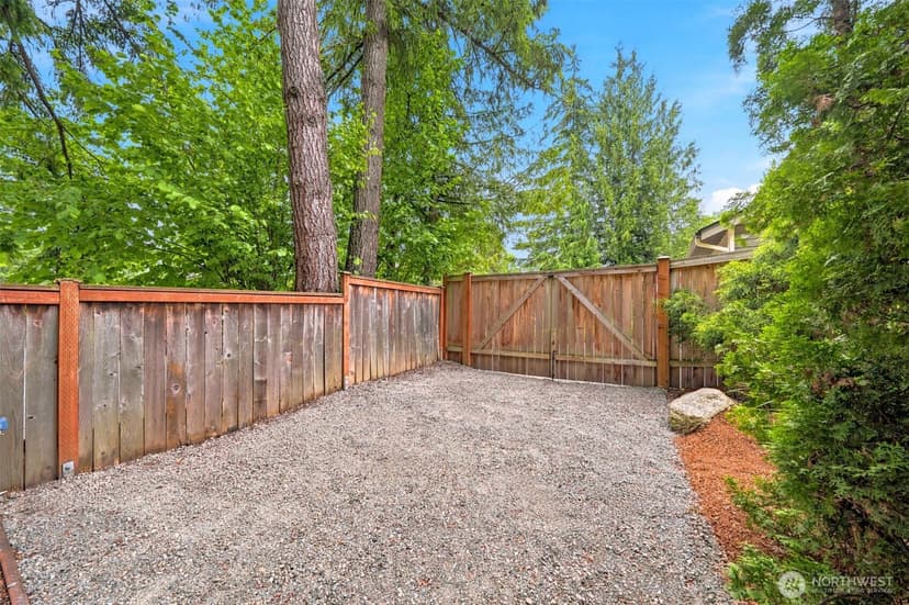 Property photo for 301 128TH Avenue NE, Bellevue photo 36