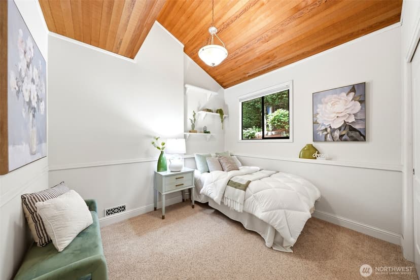 Property photo for 301 128TH Avenue NE, Bellevue photo 27