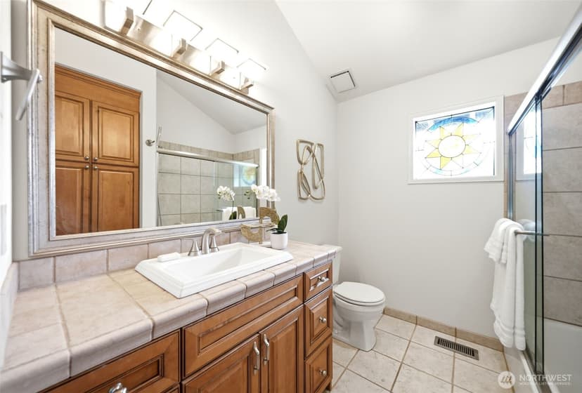 Property photo for 301 128TH Avenue NE, Bellevue photo 24