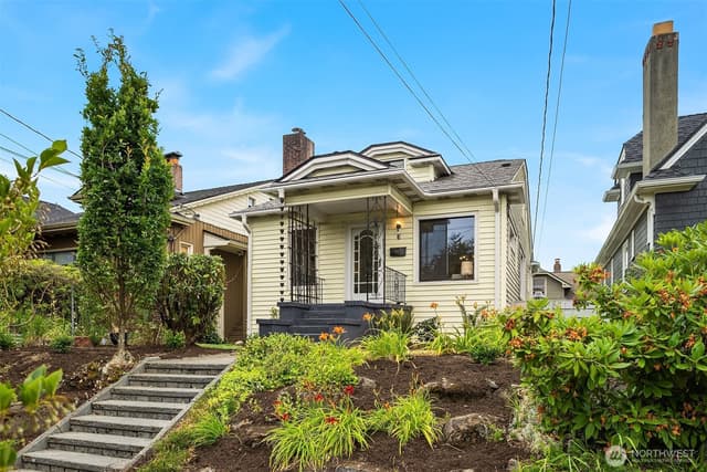 Property photo for 5215 Latona Avenue NE, Seattle photo 2