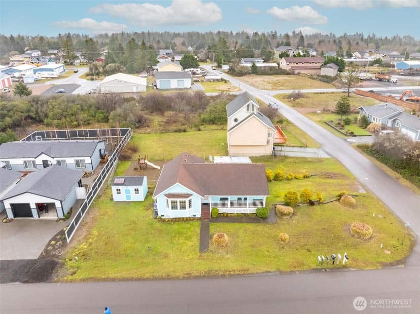 Property photo for 952 Wawona Avenue SE, Ocean Shores photo 30