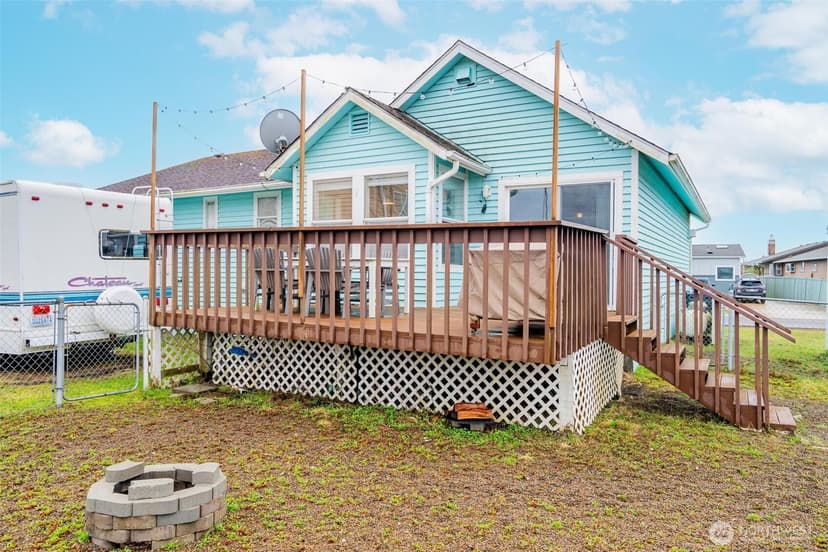 Property photo for 952 Wawona Avenue SE, Ocean Shores photo 26