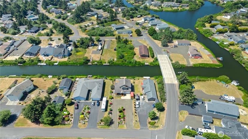 Property photo for 709 Wawona Avenue SW, Ocean Shores photo 36