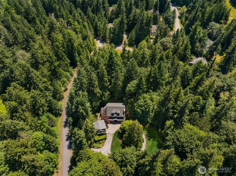 Property photo for 8363 NE Sumanee Place, Bainbridge Island photo 2