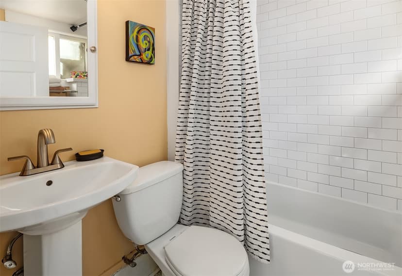 Property photo for 2115 Bonair Drive SW, Seattle photo 19