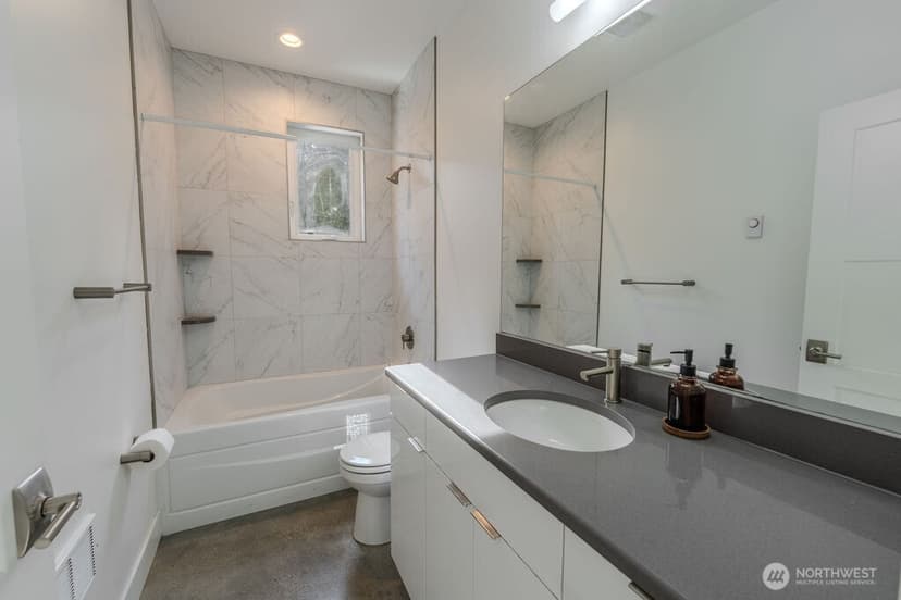Property photo for 820 Cedar Street, Leavenworth photo 29