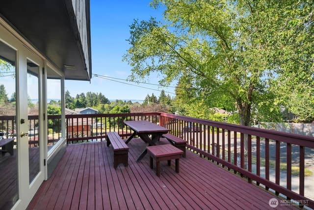 Property photo for 4631 48th Avenue S, Seattle photo 2