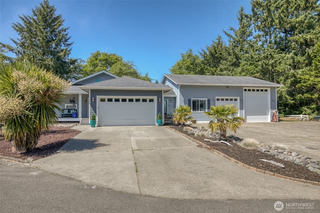 Property photo for 760 Plover Court SE, Ocean Shores photo 2