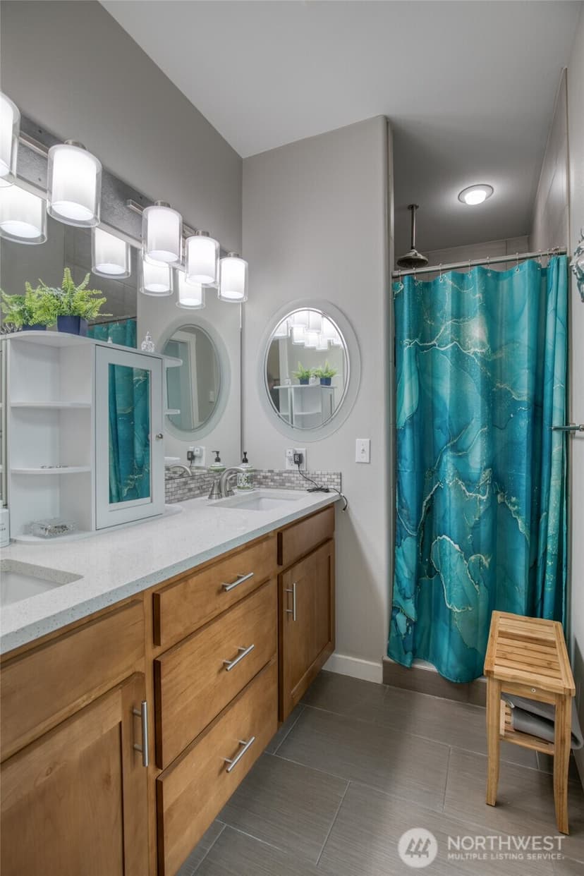 Property photo for 760 Plover Court SE, Ocean Shores photo 21
