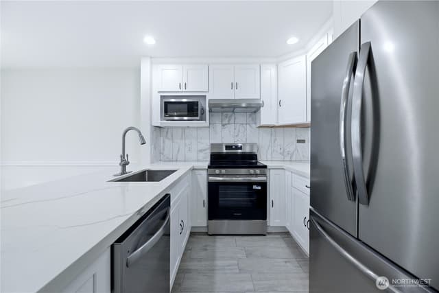 Property photo for 23907 67th Place S #C102, Kent photo 5