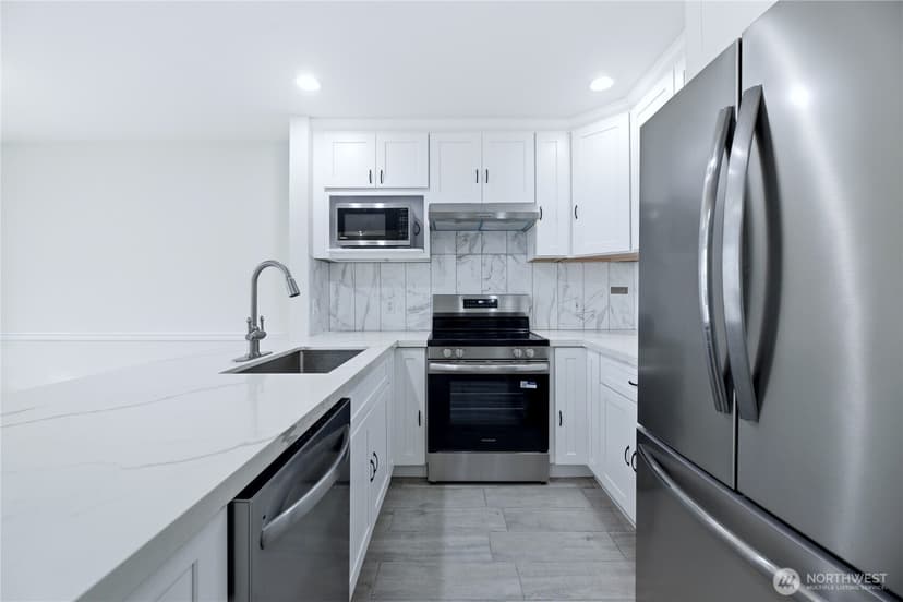 Property photo for 23907 67th Place S #C102, Kent photo 5