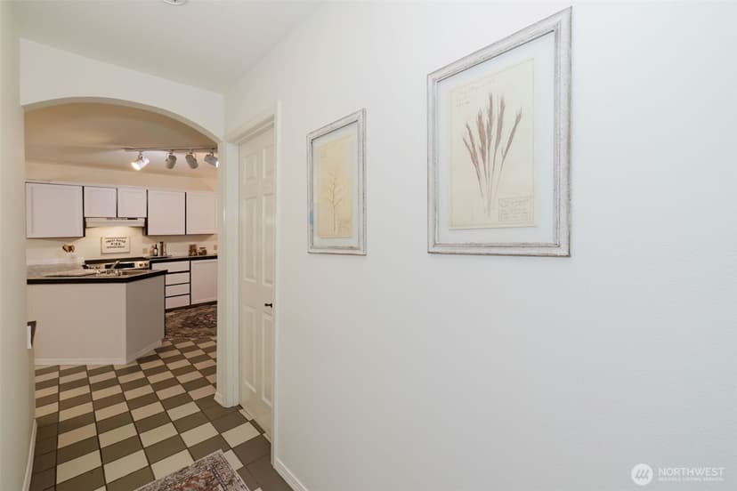 Property photo for 7215 NE Dolphin Drive, Bainbridge Island photo 10