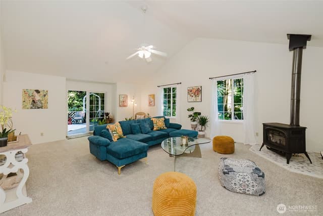 Property photo for 7215 NE Dolphin Drive, Bainbridge Island photo 2