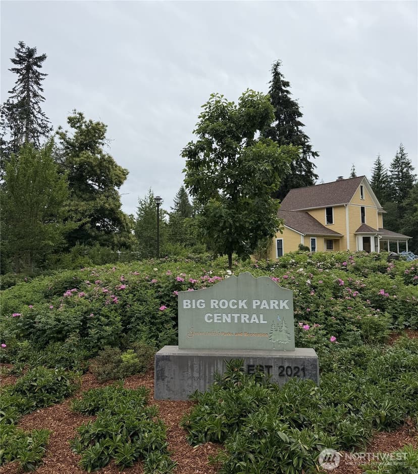 Property photo for 1905 216th Avenue SE, Sammamish photo 33