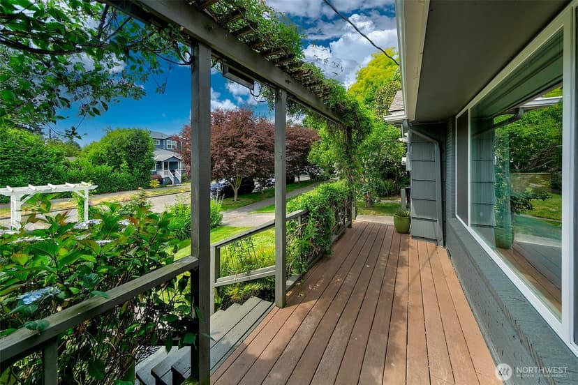 Property photo for 4854 47th Avenue SW, Seattle photo 5
