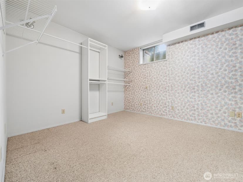 Property photo for 11122 46th Street E, Edgewood photo 17