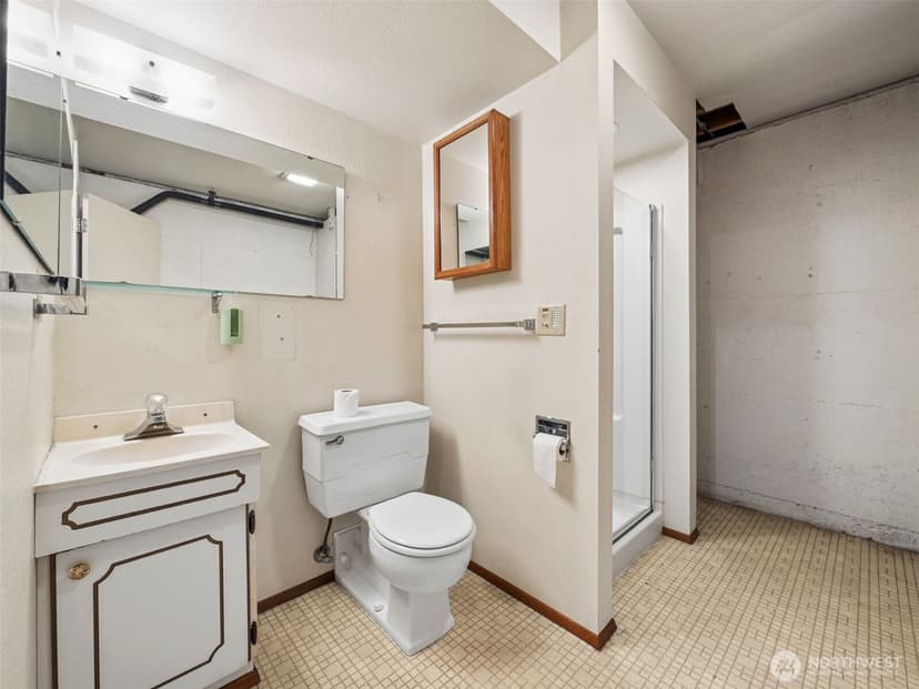 Property photo for 11122 46th Street E, Edgewood photo 18