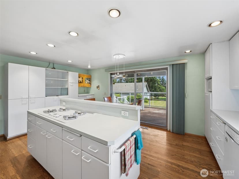 Property photo for 11122 46th Street E, Edgewood photo 6