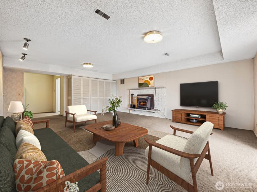 Property photo for 11122 46th Street E, Edgewood photo 8