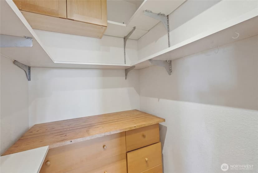 Property photo for 2100 3rd Avenue #2604, Seattle photo 16