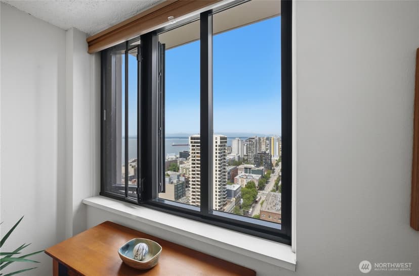 Property photo for 2100 3rd Avenue #2604, Seattle photo 14