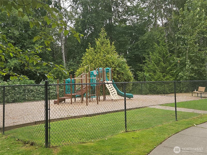 Property photo for 133 Wild Rose Street, Tacoma photo 29