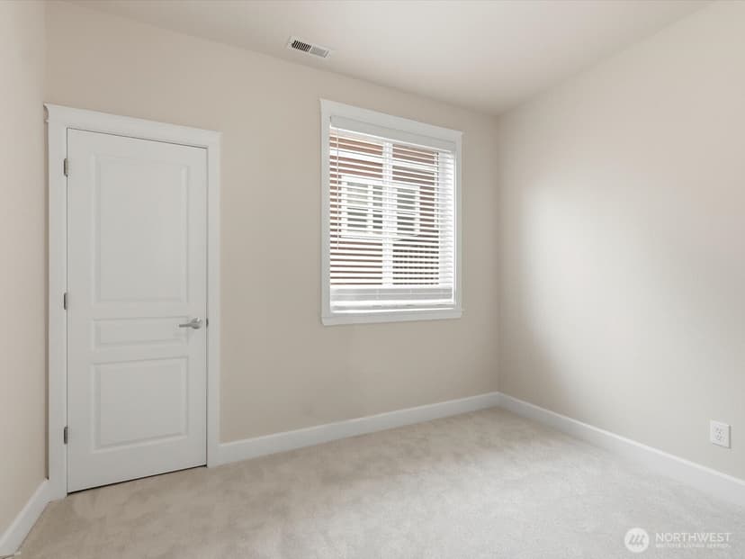 Property photo for 133 Wild Rose Street, Tacoma photo 11