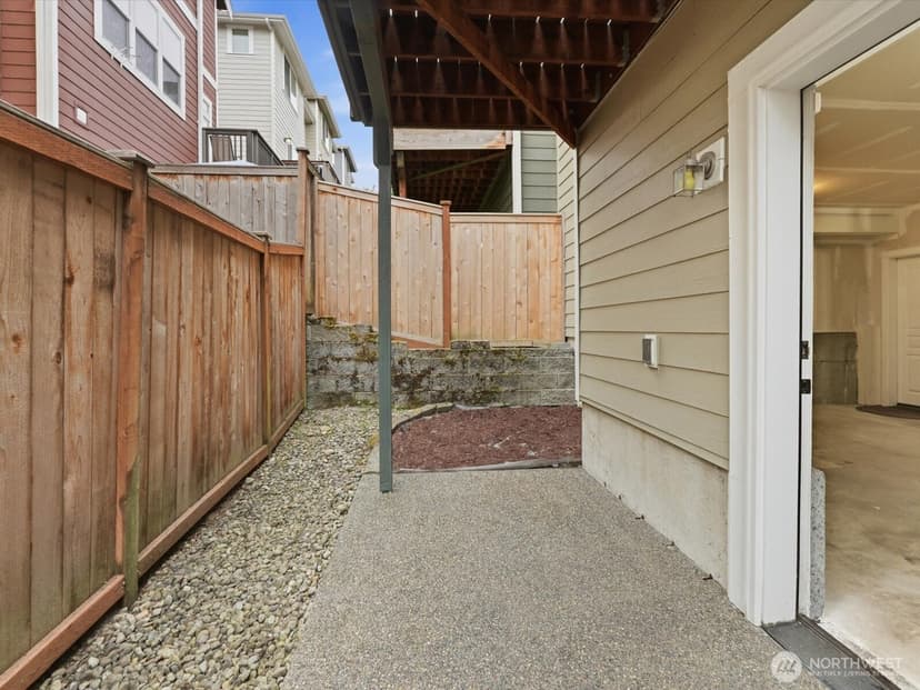 Property photo for 133 Wild Rose Street, Tacoma photo 24