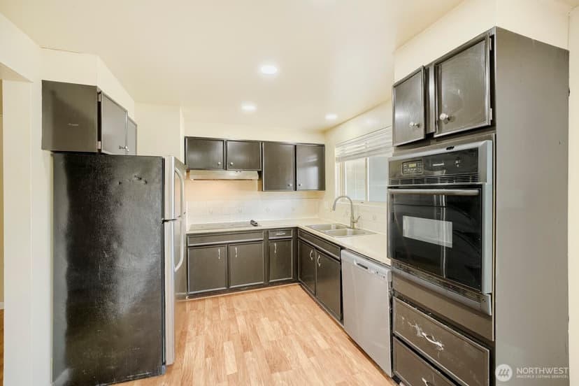 Property photo for 23227 110th Place SE, Kent photo 7