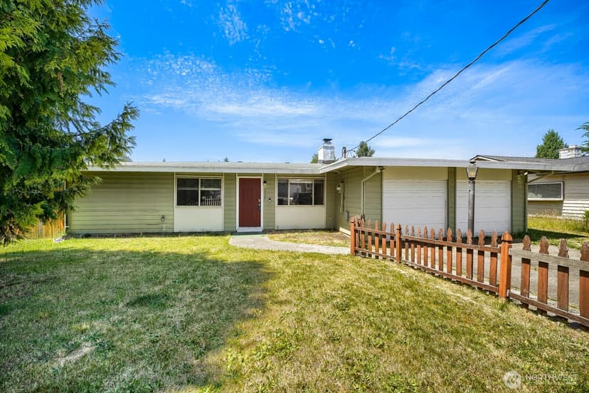 Property photo for 23227 110th Place SE, Kent photo 2