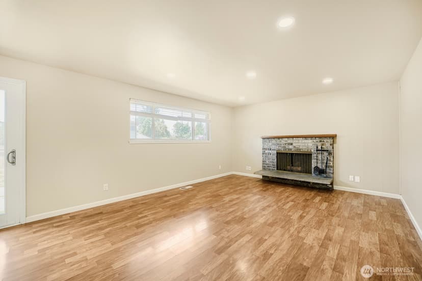 Property photo for 23227 110th Place SE, Kent photo 5
