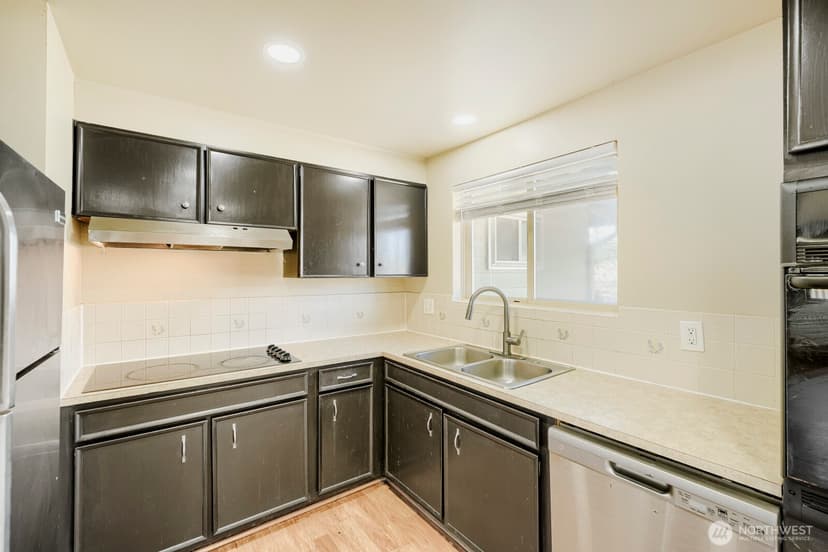 Property photo for 23227 110th Place SE, Kent photo 8