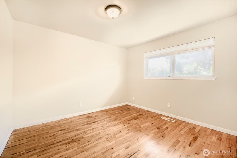 Property photo for 23227 110th Place SE, Kent photo 14