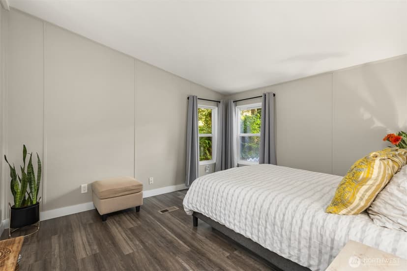 Property photo for 8480 Hansen Road NE, Bainbridge Island photo 11