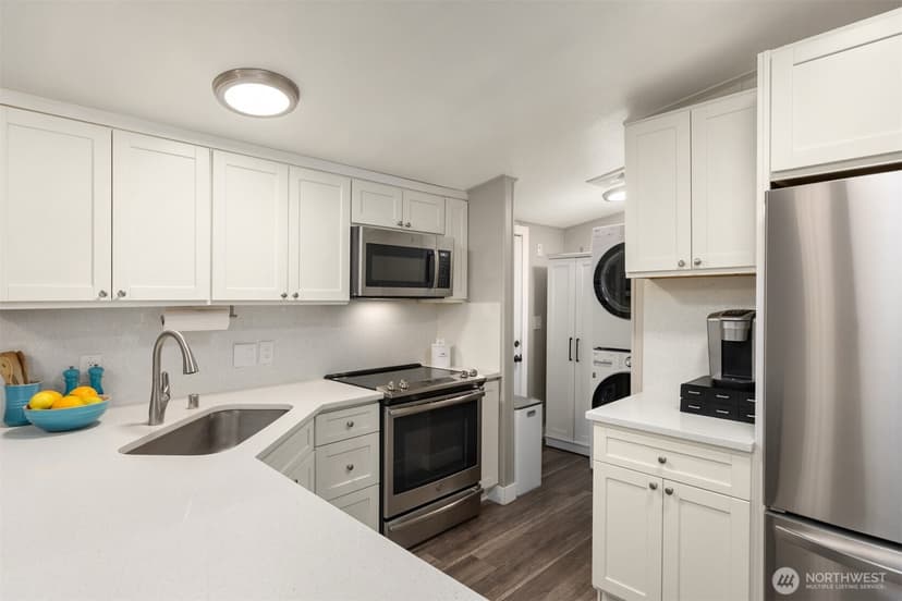 Property photo for 8480 Hansen Road NE, Bainbridge Island photo 9