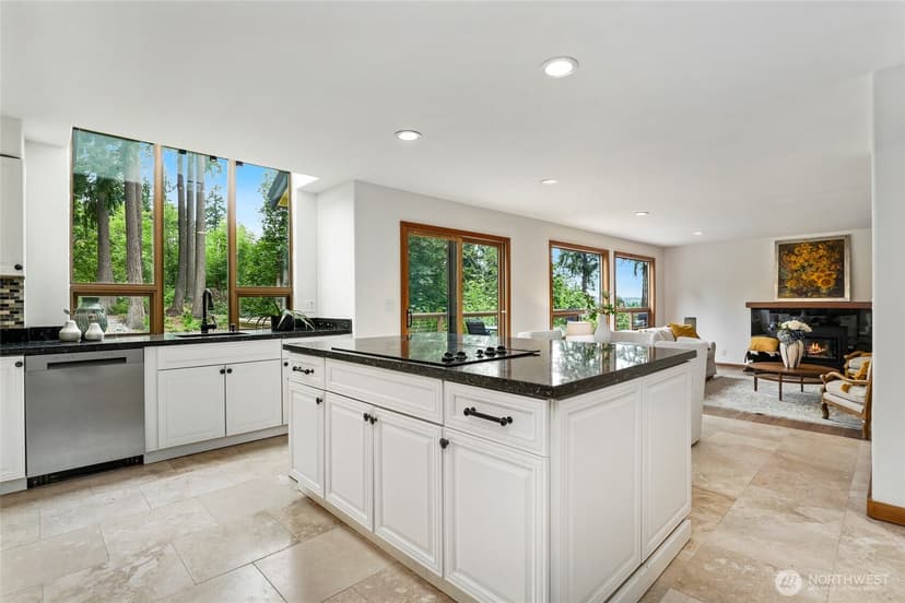 Property photo for 15609 92nd Court NE, Bothell photo 10