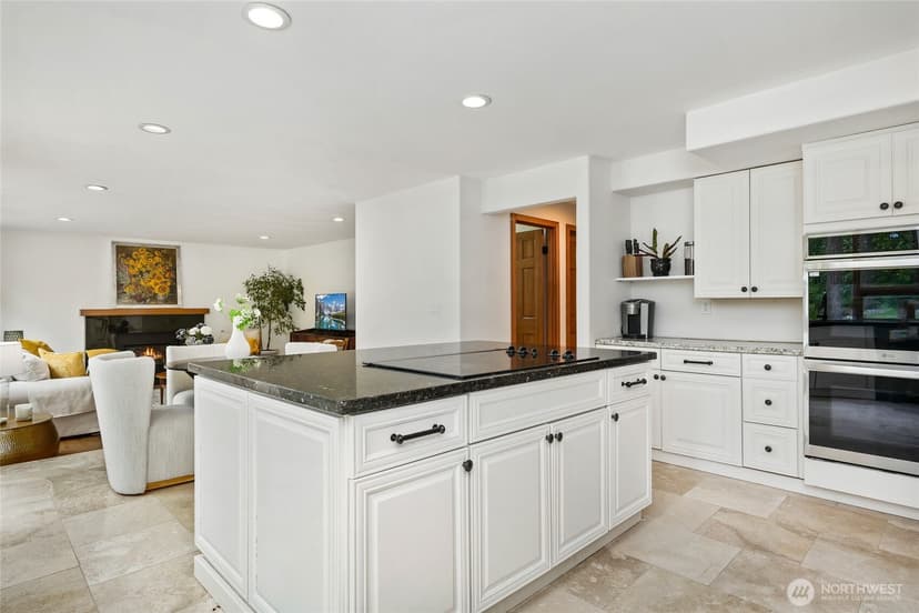 Property photo for 15609 92nd Court NE, Bothell photo 11