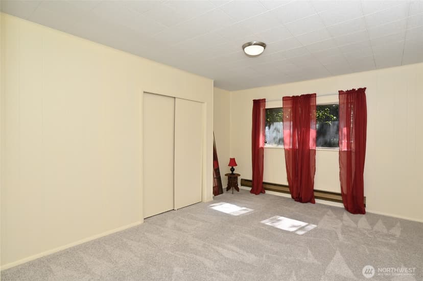 Property photo for 8709 116th Street SW, Lakewood photo 17
