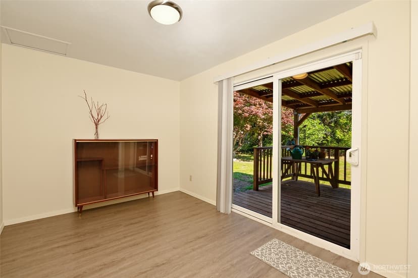 Property photo for 8709 116th Street SW, Lakewood photo 11